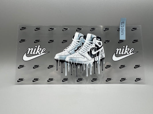 NB027 Nike black and white shoe drip